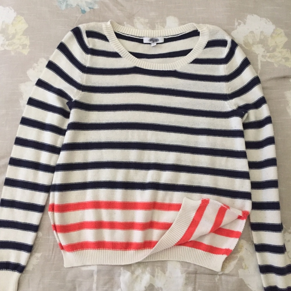 Delia’s light sweater